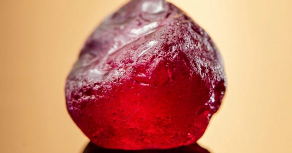 Estrela de Fura: Largest $34.8 Million Ruby Ever Auctioned! – The Print ...